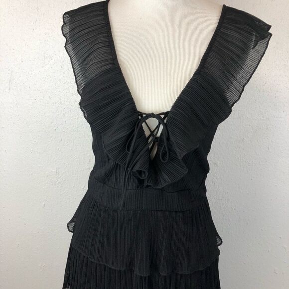Black ruffle tier cocktail dress - Picture 6 of 9